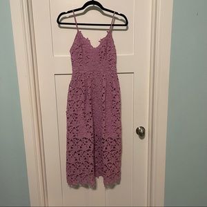 ASTR the label size XS lavender lace spaghetti strap midi dress!